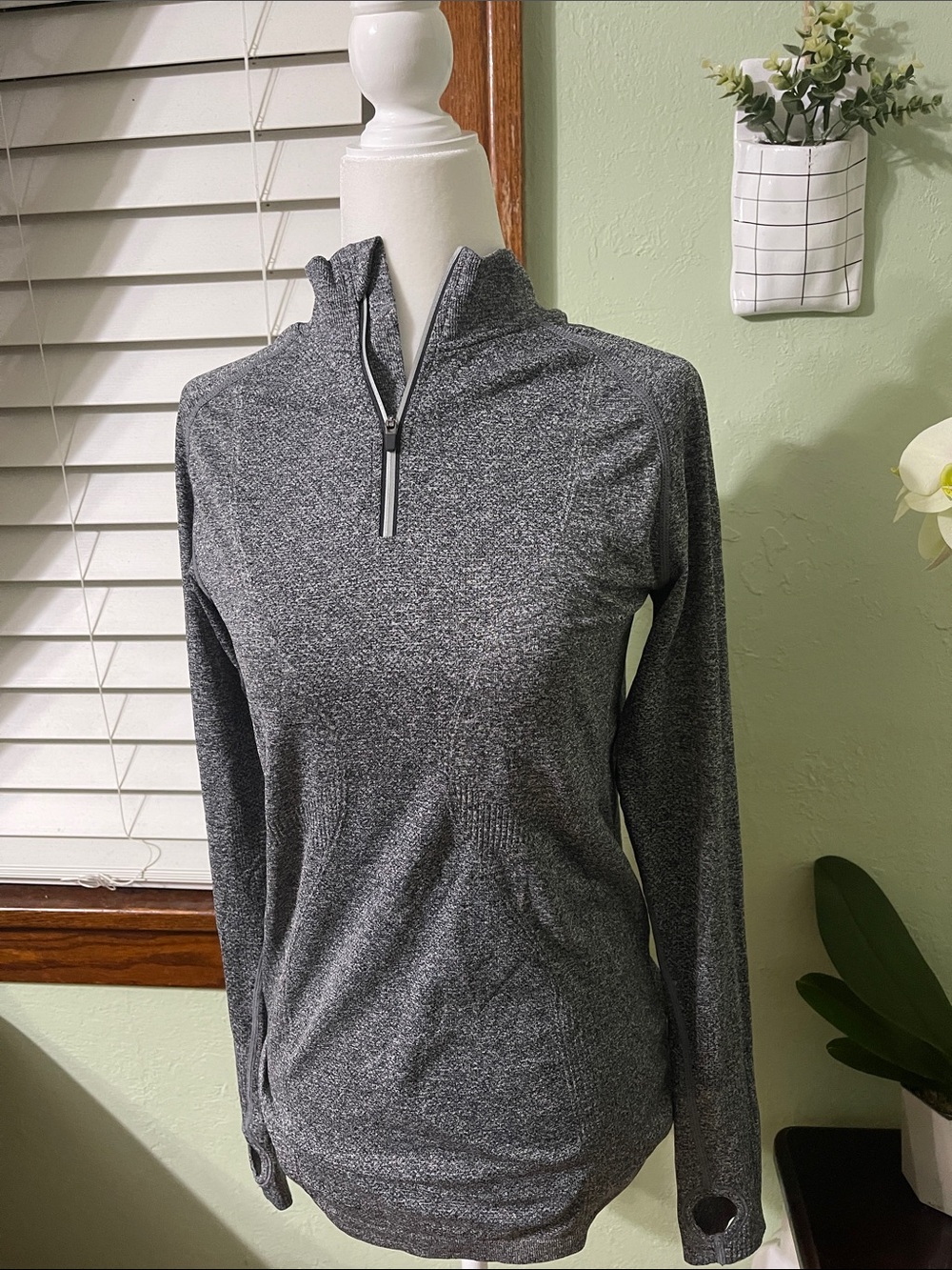 ZYIA Heather Charcoal Quarter-Zip Pullover - Picture 2 of 8